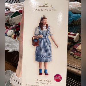 Hallmark Wizard of Oz Keepsake Ornament